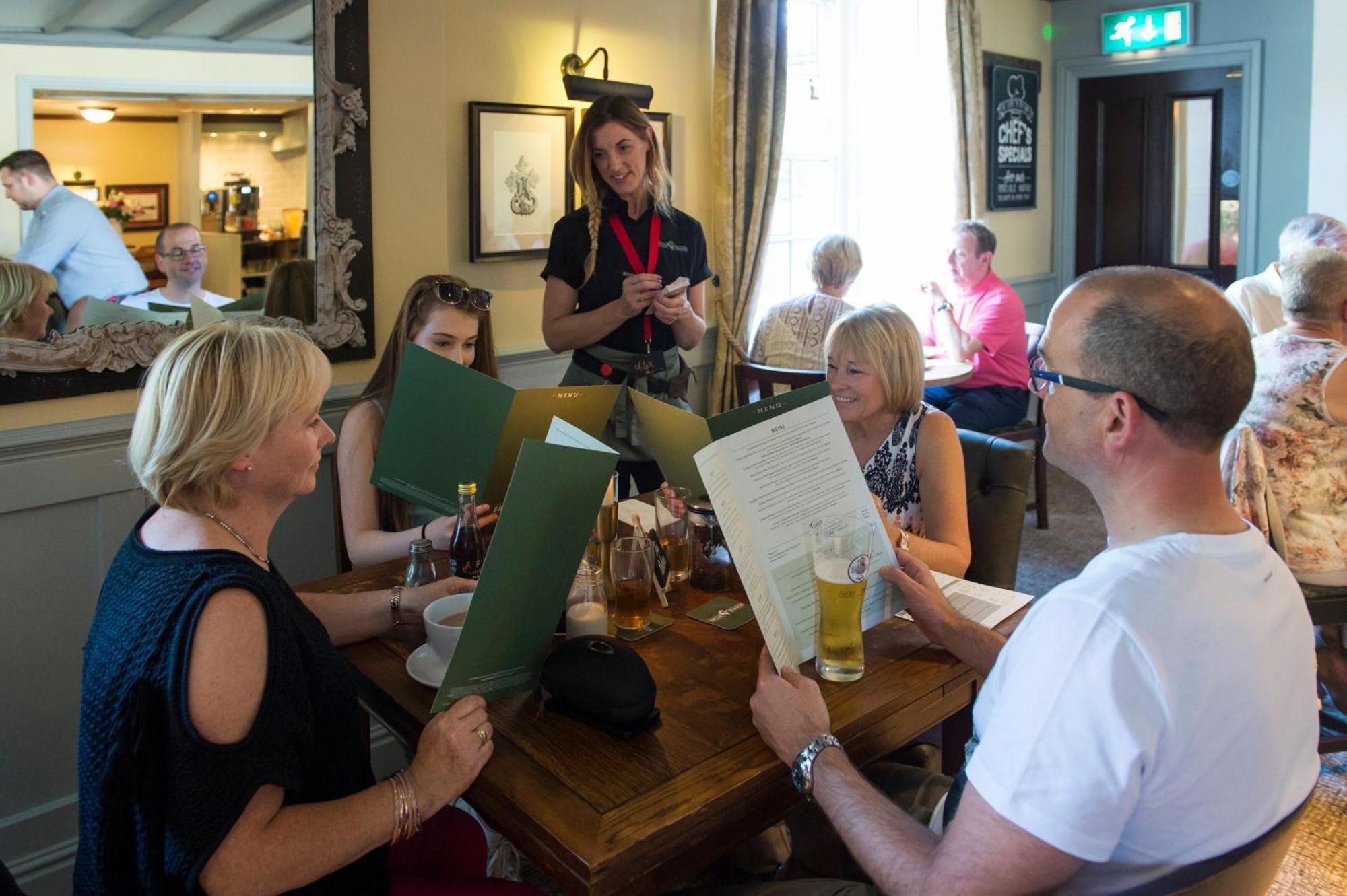 Green Dragon, Welton By Marston'S Inns South Cave Extérieur photo