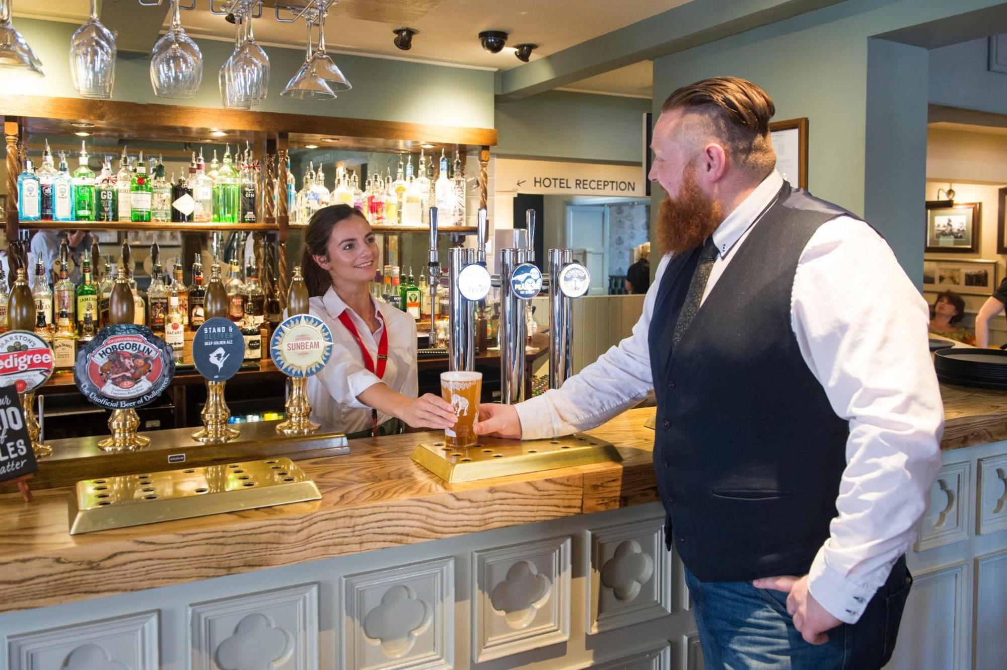 Green Dragon, Welton By Marston'S Inns South Cave Extérieur photo